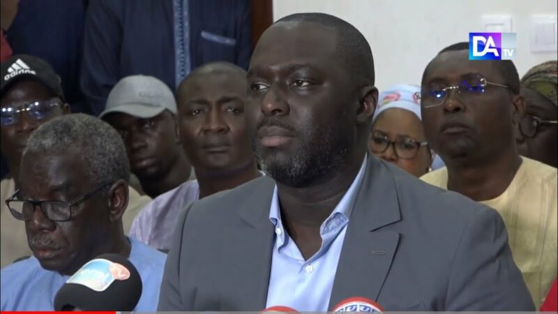 Affaire Adji Sarr-Ousmane Sonko : « La coalition Benno Bokk Yakaar demande au gouvernement de prendre ses responsabilités » (Abdou Karim Fofana). Affaire Adji Sarr-Ousmane Sonko : « La coalition Benno Bokk Yakaar demande au gouvernement de prendre ses responsabilités » (Abdou Karim Fofana).