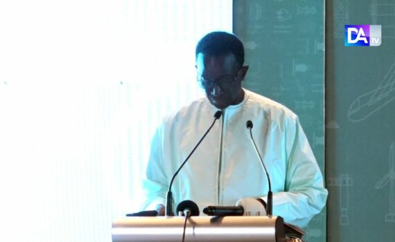 Sommet sur le financement des infrastructures : « Les enjeux infrastructurels freinent la croissance économique nationale de 2% par an et réduit la productivité de 40% » (Amadou Ba, PM) Sommet sur le financement des infrastructures : « Les enjeux infrastructurels freinent la croissance économique nationale de 2% par an et réduit la productivité de 40% » (Amadou Ba, PM)