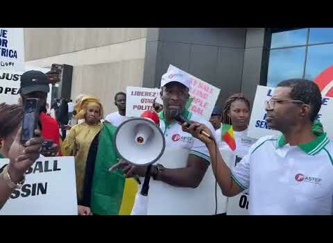 Des militants de Pastef devant CNN aux États-Unis pour vilipender Macky Sall Des militants de Pastef devant CNN aux États-Unis pour vilipender Macky Sall