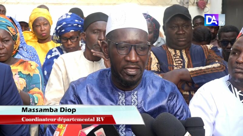 Thiès : Massamba Diop de RV clashe Sonko et invite Macky à déclarer officiellement qu’il ne sera pas candidat en 2024 Thiès : Massamba Diop de RV clashe Sonko et invite Macky à déclarer officiellement qu’il ne sera pas candidat en 2024