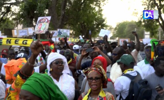 Marche Pastef Tivaouane / Vers un « Gatsa-Gatsa » de tous les dangers le 16 mars prochain : « Brûlez tout nervi que vous verrez! » (Madiaw Diop) Marche Pastef Tivaouane / Vers un « Gatsa-Gatsa » de tous les dangers le 16 mars prochain : « Brûlez tout nervi que vous verrez! » (Madiaw Diop)