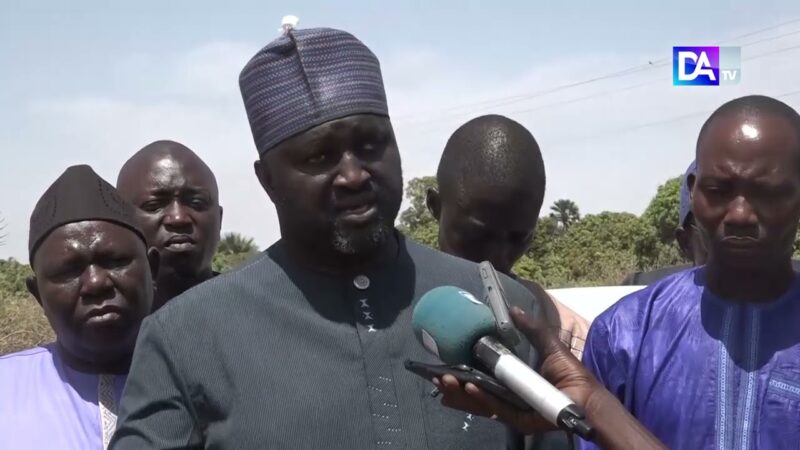 Nguéniène / Le maire tacle Idy : « Il pouvait faire comme ses pairs en posant le problème en interne » (Alpha Samb) Nguéniène / Le maire tacle Idy : « Il pouvait faire comme ses pairs en posant le problème en interne » (Alpha Samb)