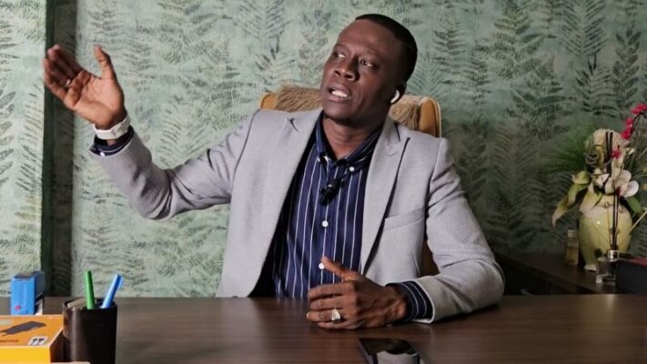 Pa Assane Seck recruté par la RTS (vidéo)