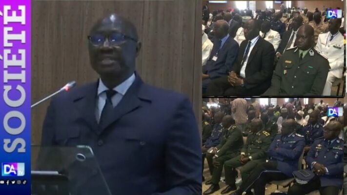Colloque sur  « souverainetés et sécurité en Afrique de l’Ouest et au Sahel : Le  Général Birame Diop  invite à renforcer nos institutions régionales (…) et prendre en main notre destin sécuritaire
