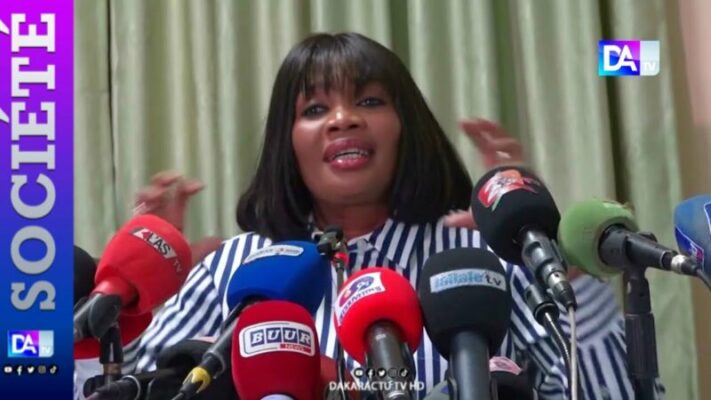 Controverse autour de la liste provisoire des médias conformes : Maïmouna Ndour Faye monte au créneau