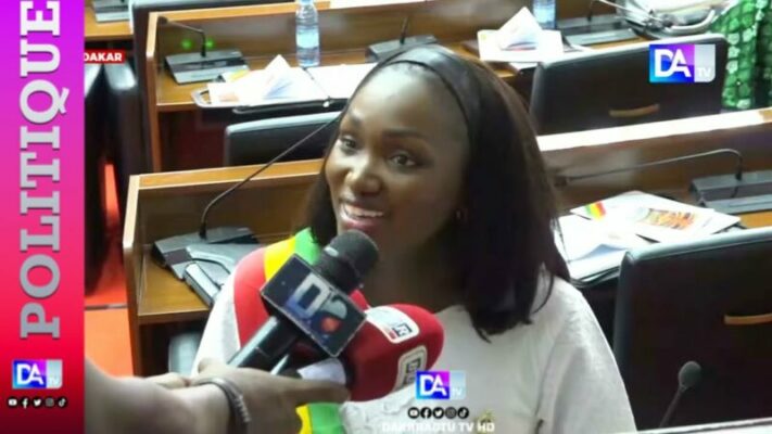 Retard de l’installation de la 15e législature : « La rupture passe par la ponctualité » (Anta Babacar Ngom, députée) Retard de l’installation de la 15e législature : « La rupture passe par la ponctualité » (Anta Babacar Ngom, députée)