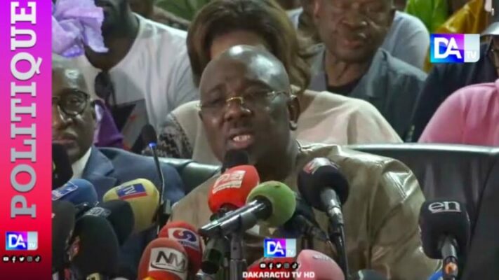 Accusé de s’être enrichi de manière illicite, Farba Ngom précise : « J’assume mes responsabilités ! Quand on me fait travailler, on me paie… » Accusé de s’être enrichi de manière illicite, Farba Ngom précise : « J’assume mes responsabilités ! Quand on me fait travailler, on me paie… »