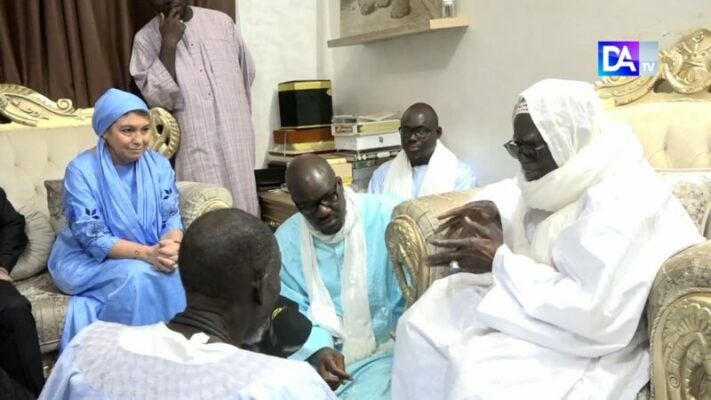 TOUBA – L’ambassadrice Christine Fages présente ses condoléances au Khalife suite aux disparitions successives de chefs religieux TOUBA – L’ambassadrice Christine Fages présente ses condoléances au Khalife suite aux disparitions successives de chefs religieux