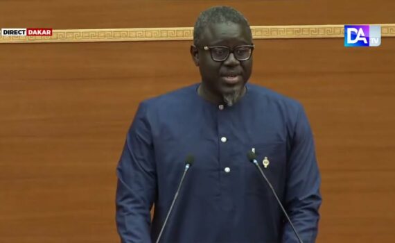 Carte de séjour : la question du député Tahirou Sarr au ministre Yassine Fall Carte de séjour : la question du député Tahirou Sarr au ministre Yassine Fall