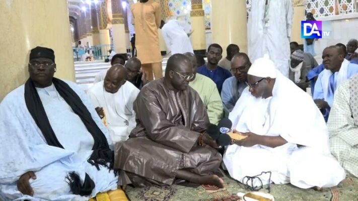 MOSQUÉE DE TOUBA – Serigne Bassirou Mbacké Khadim Awa Bâ réitère son geste envers Muqadimatul Qidma