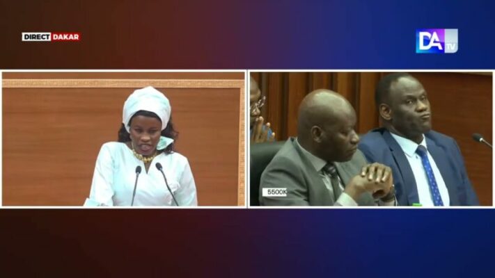 La députée Saye Cissé lâche une bombe : « Les FDS ne sont pas des meurtriers, cette loi va tout révéler » La députée Saye Cissé lâche une bombe : « Les FDS ne sont pas des meurtriers, cette loi va tout révéler »