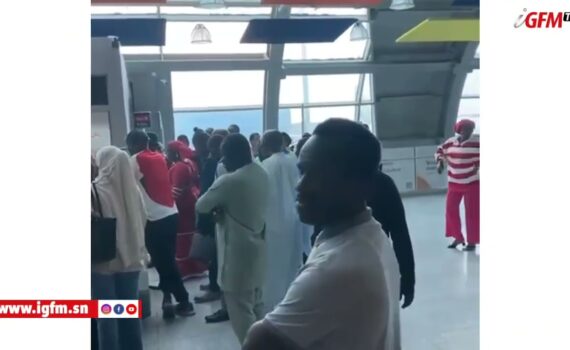 Air Sénégal en turbulence : un vol pour Abidjan cloué au sol toute la journée Air Sénégal en turbulence : un vol pour Abidjan cloué au sol toute la journée