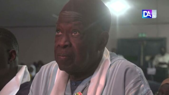 Serigne Mansour Sy Djamil : « Landing Savané, un guide de respect et de générosité, au-delà des différences idéologiques » Serigne Mansour Sy Djamil : « Landing Savané, un guide de respect et de générosité, au-delà des différences idéologiques »