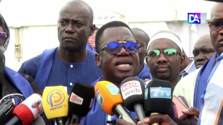 Thiès – Absence de prise en charge de ses revendications par le gouvernement, le Sadef se rebiffe : « Ce pacte ne nous engage pas » (Mbaye Sarr) Thiès – Absence de prise en charge de ses revendications par le gouvernement, le Sadef se rebiffe : « Ce pacte ne nous engage pas » (Mbaye Sarr)