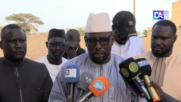 Mérina Dakhar:  » L’un des problèmes fondamentaux de cette commune c’est l’accessibilité avec des routes qui sont dans un état défectueux »( Ousseynou Fall) Mérina Dakhar:  » L’un des problèmes fondamentaux de cette commune c’est l’accessibilité avec des routes qui sont dans un état défectueux »( Ousseynou Fall)