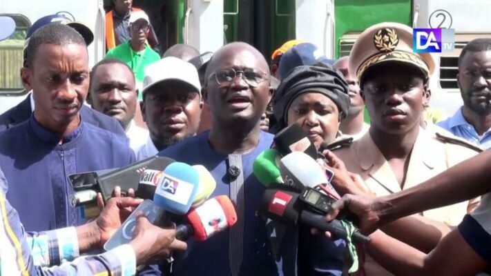 Thiès-Tabaski 2025/ voyages en trains:  » Nous allons pouvoir faire déplacer plus de 3.000 sénégalais »( Yankhoba Diémé, ministre) Thiès-Tabaski 2025/ voyages en trains:  » Nous allons pouvoir faire déplacer plus de 3.000 sénégalais »( Yankhoba Diémé, ministre)