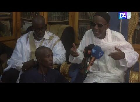 Visite du DG de la CDC à Médina Baye : Ce que le khalife a dit à Fadilou Keïta… Visite du DG de la CDC à Médina Baye : Ce que le khalife a dit à Fadilou Keïta…