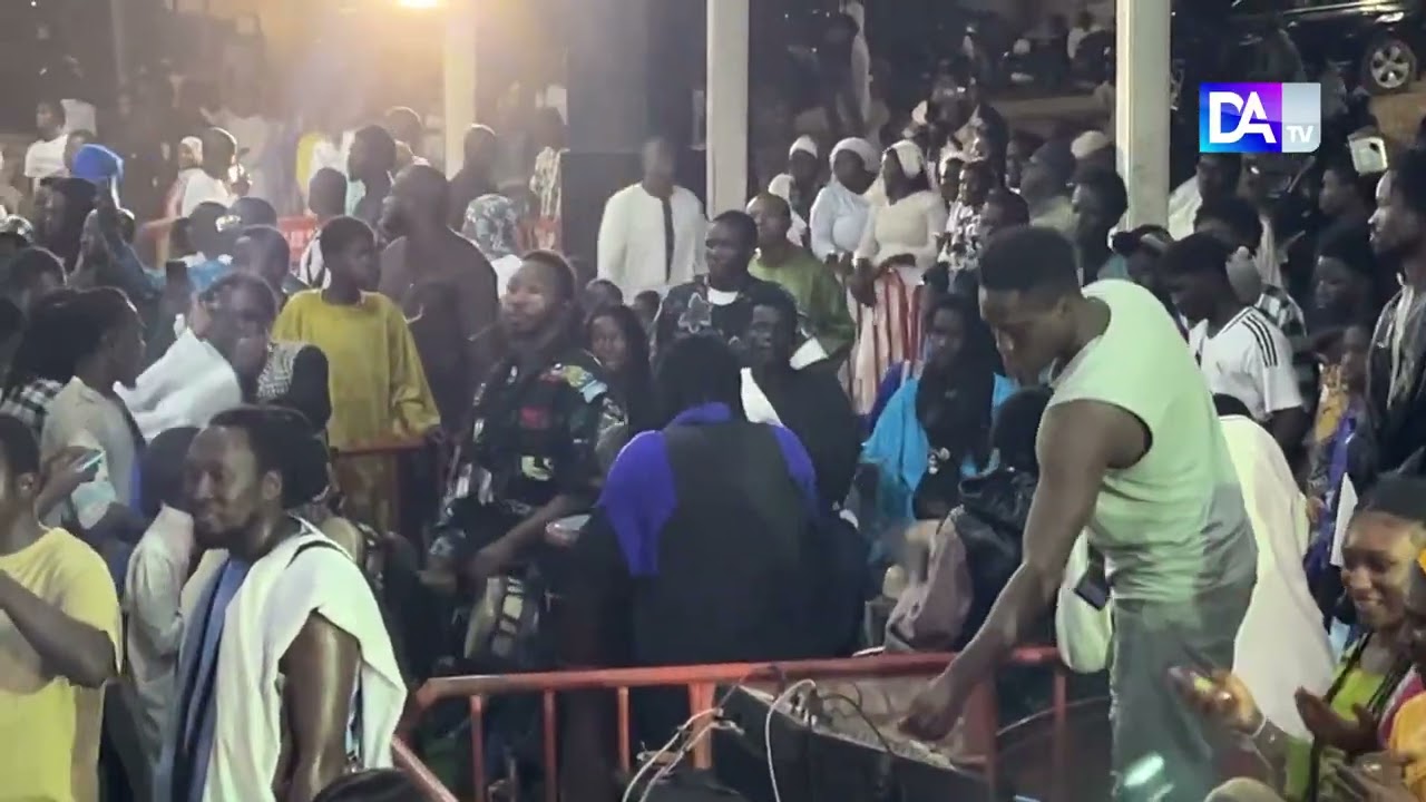 Baye Abdou Aziz Tilala accueilli triomphalement à Ouest-Foire pour la nuit du Prophète Baye Abdou Aziz Tilala accueilli triomphalement à Ouest-Foire pour la nuit du Prophète