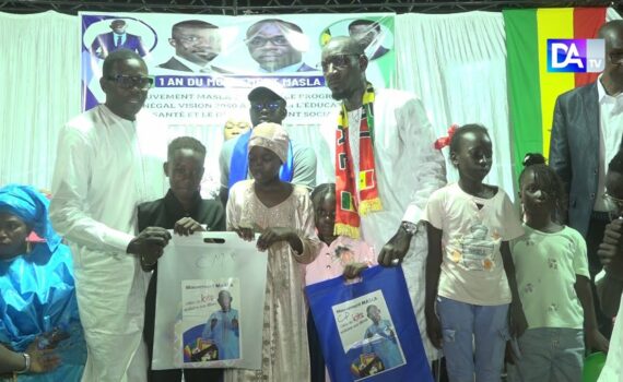 Thiès – Cours de vacances et distribution de kits scolaires : le mouvement « Masla » accompagne le secteur éducatif Thiès – Cours de vacances et distribution de kits scolaires : le mouvement « Masla » accompagne le secteur éducatif